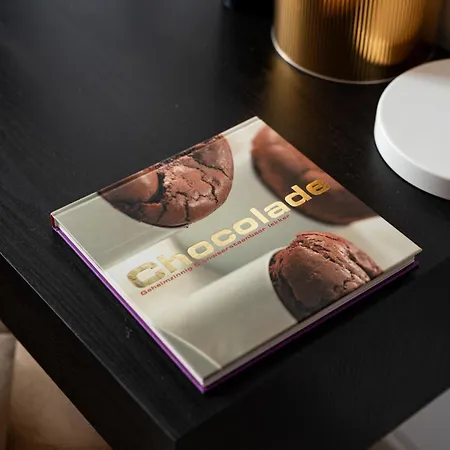 The Chocolate בית הארחה